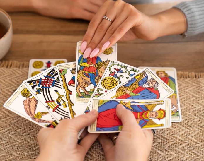 Tarot kortos