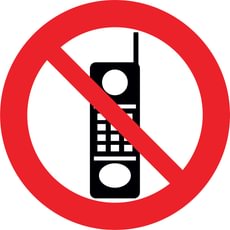 Ženklas „Draudžiama naudotis mobiliuoju telefonu“